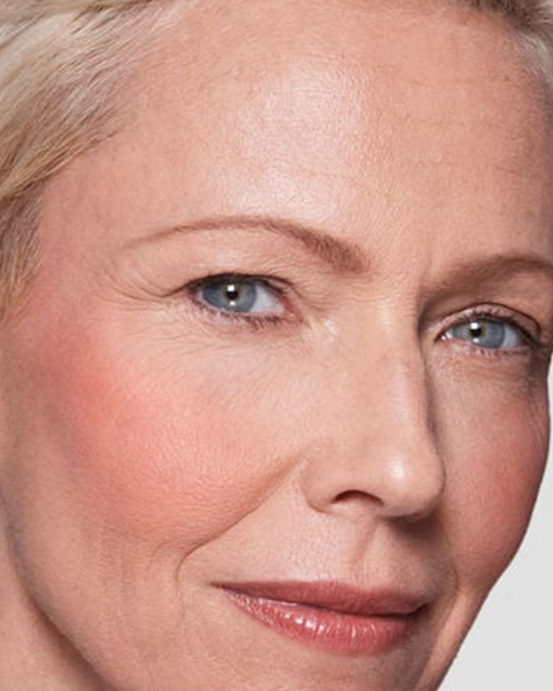 Powder Blush in Amour